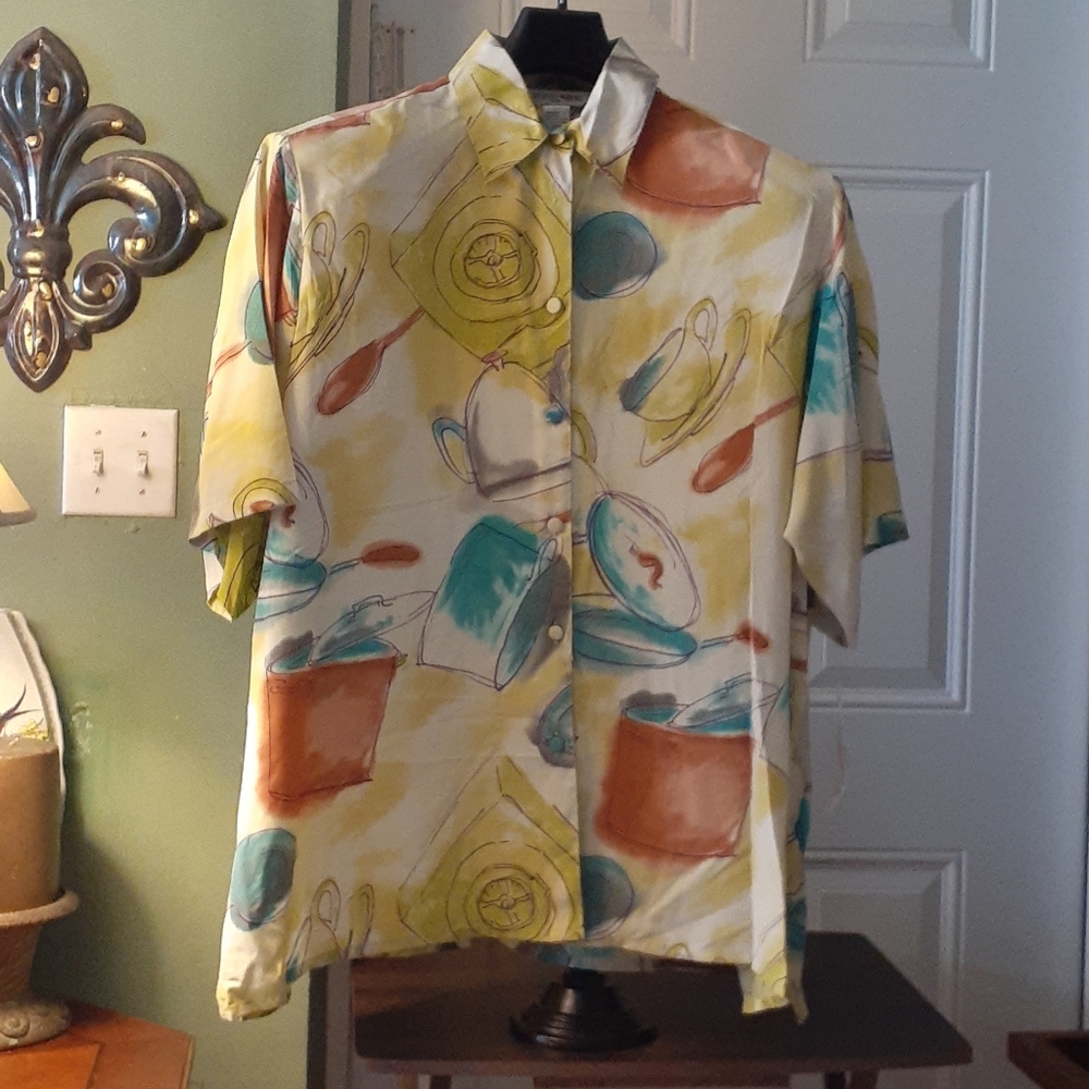 Beverly Rose short sleeve blouse